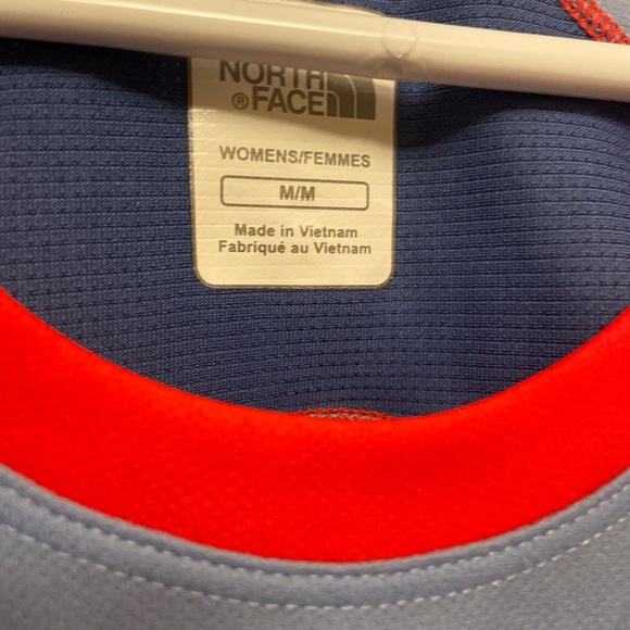 North Face Longsleeve Shirt - Picture 3 of 5